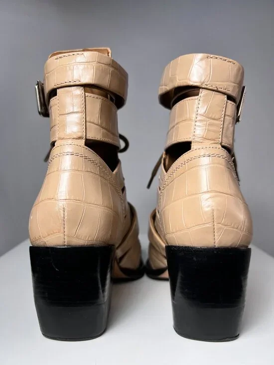 CHLOÉ Rylee Beige Crocodile-Embossed Leather Cutout Buckle Ankle Boots Sz 10USA - Picture 4 of 15